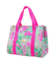 Load image into Gallery viewer, Lilly Pulitzer Lunch Tote w/Personalization
